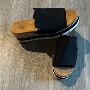 TOMS Black Canvas Platform Slide Sandals with Tan Footbed